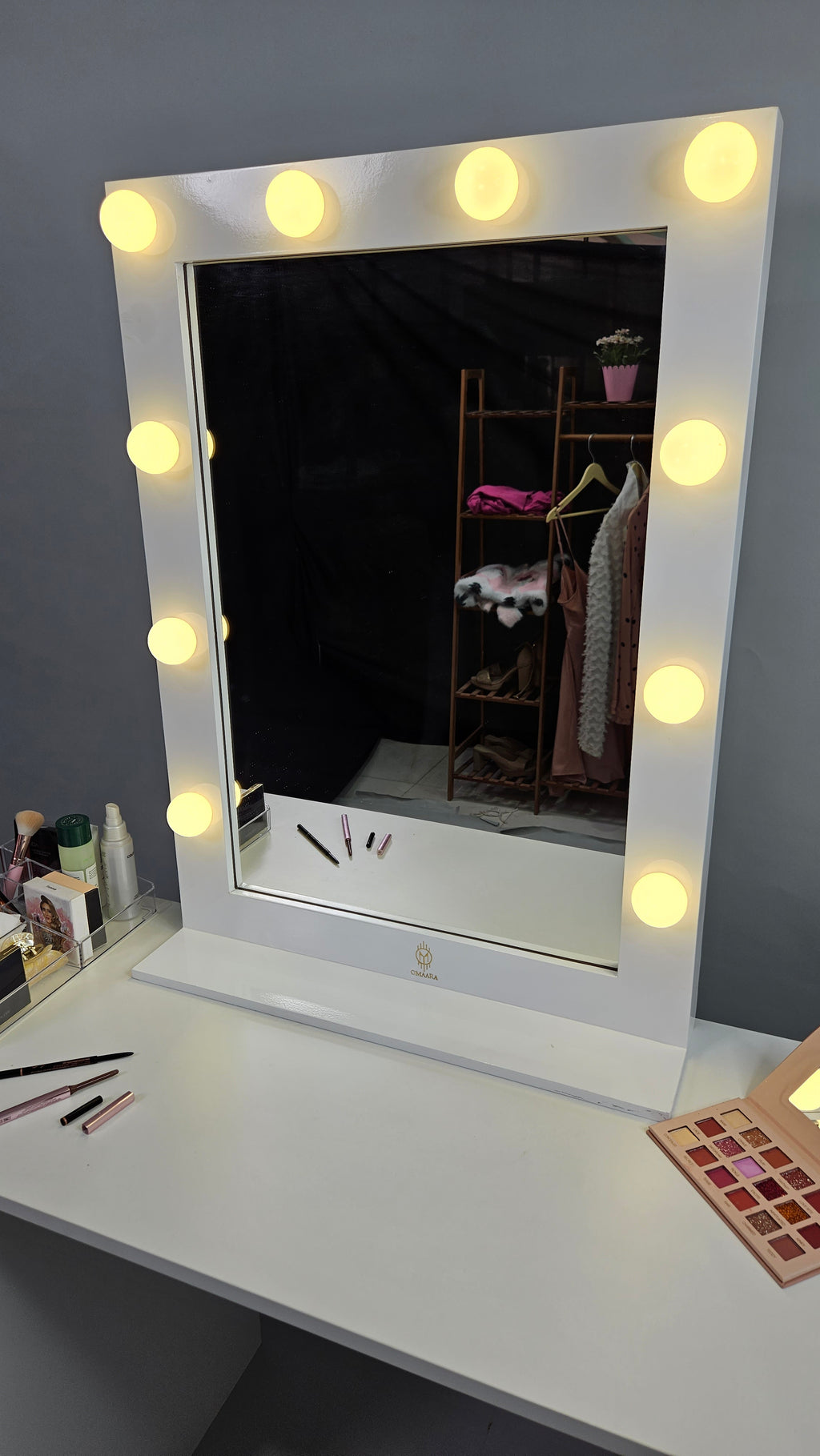 The Makeup Palette | Makeup Vanity Dressing Table