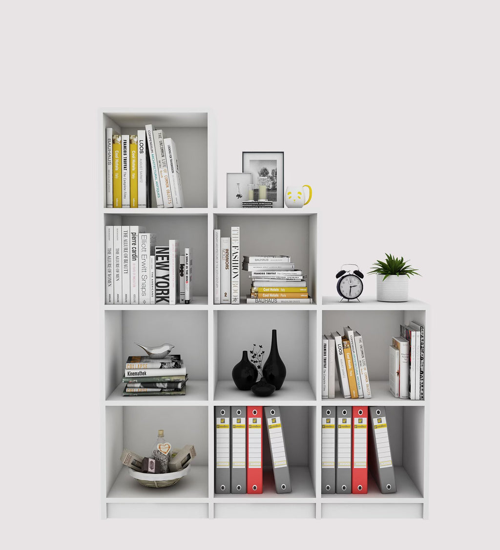 Frosty White Storyteller Chest