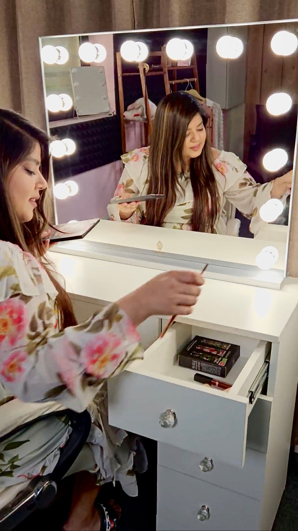 The Makeup Minka Vanity | Makeup Vanity Dressing Table