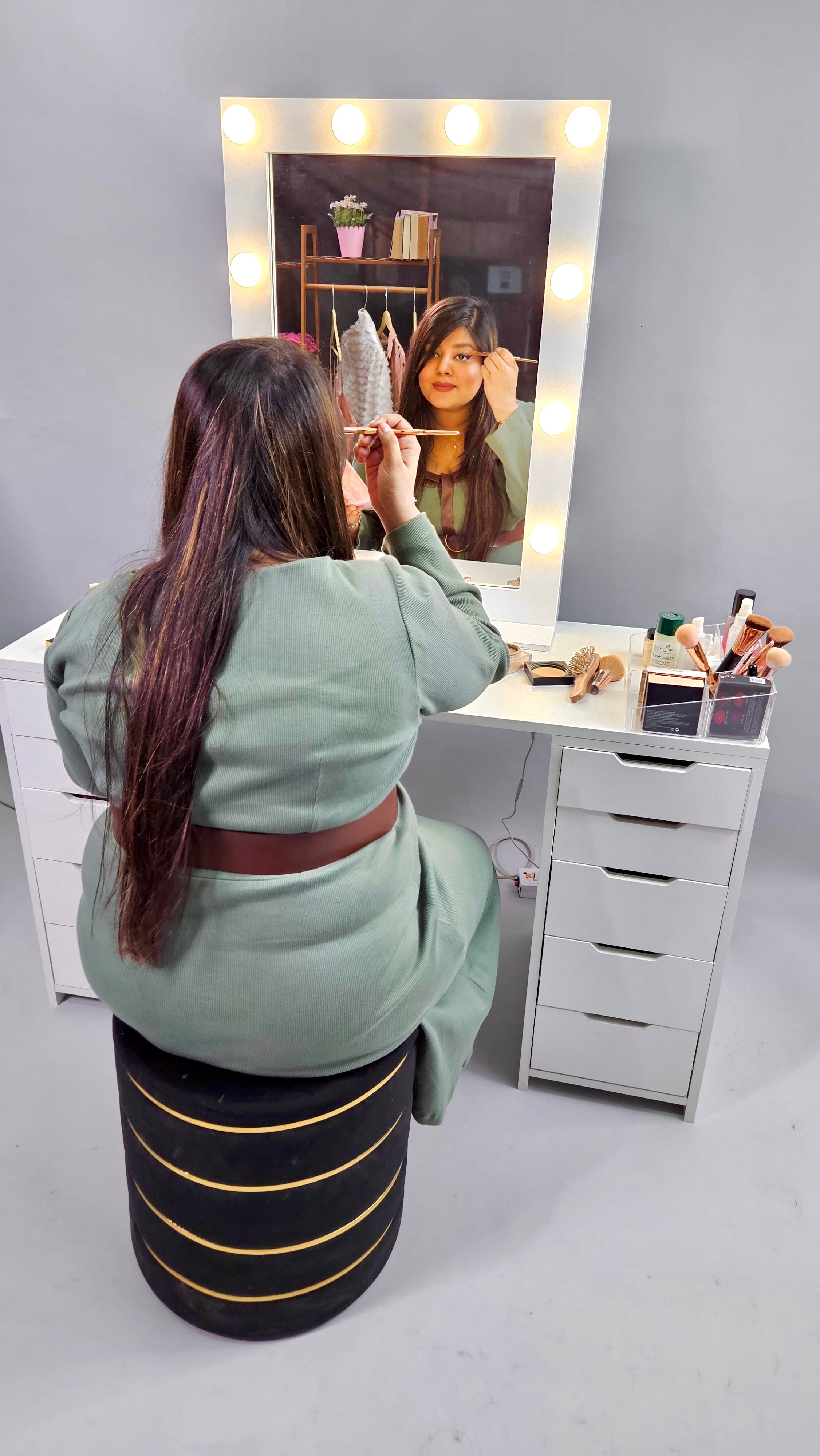 The Makeup Palette | Makeup Vanity Dressing Table