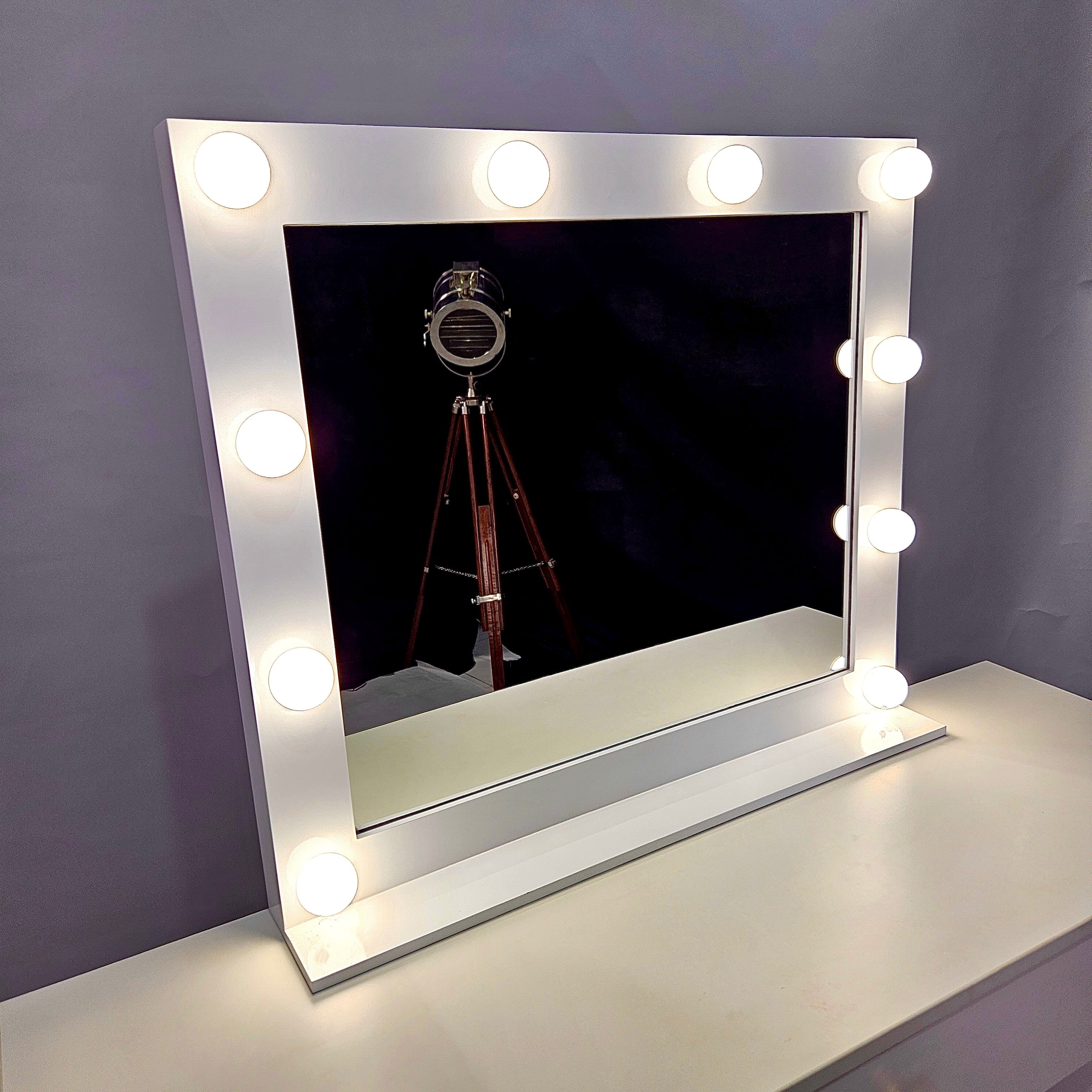 The Makeup Boutique | Makeup Vanity Dressing Table