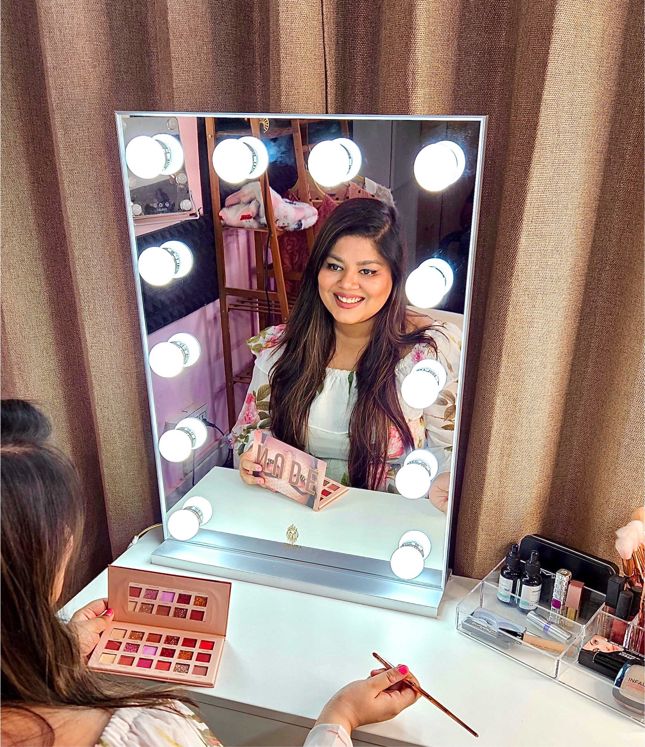 The Makeup Spotlight | Hollywood Makeup Mirror