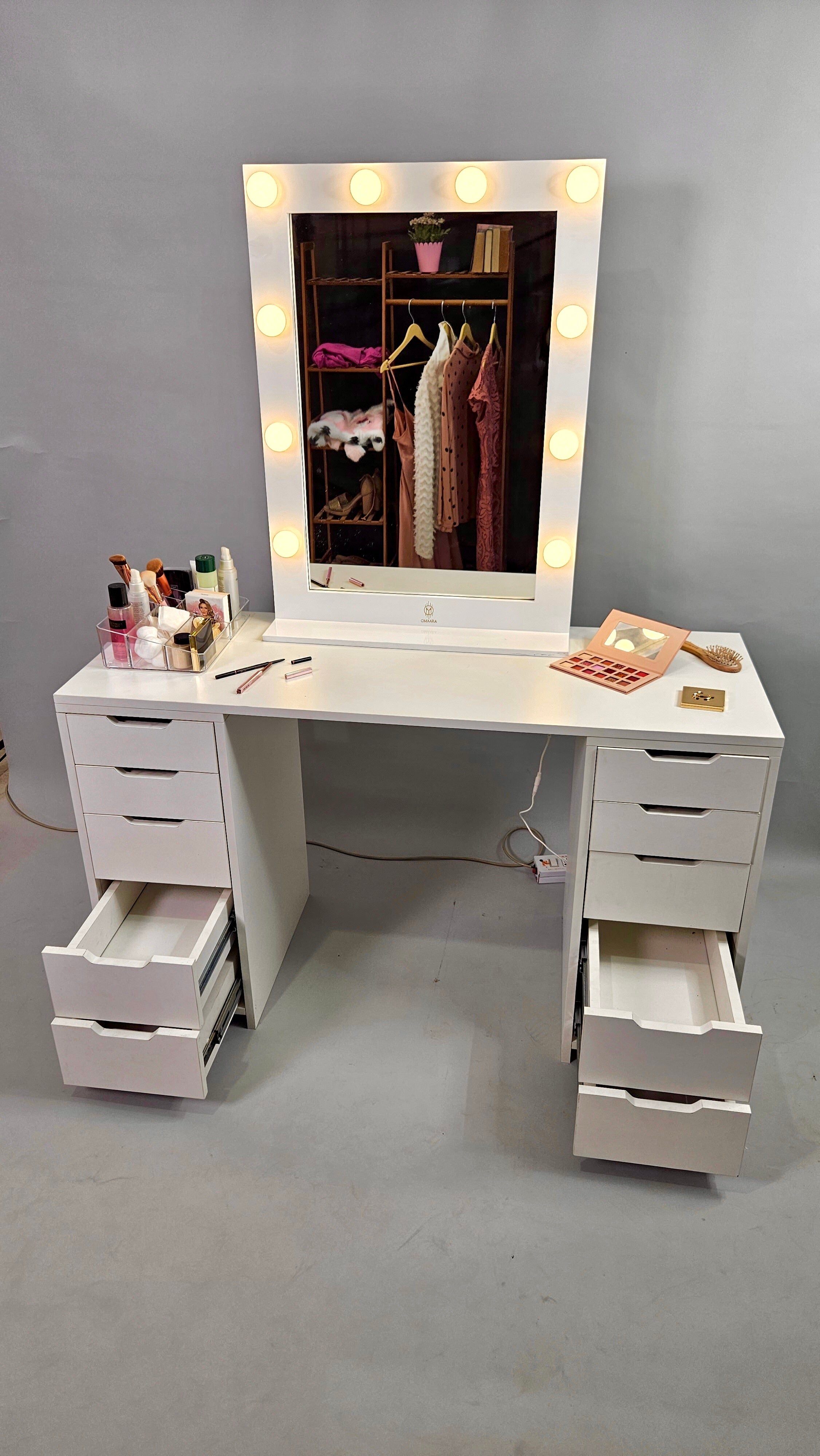 The Makeup Palette | Makeup Vanity Dressing Table