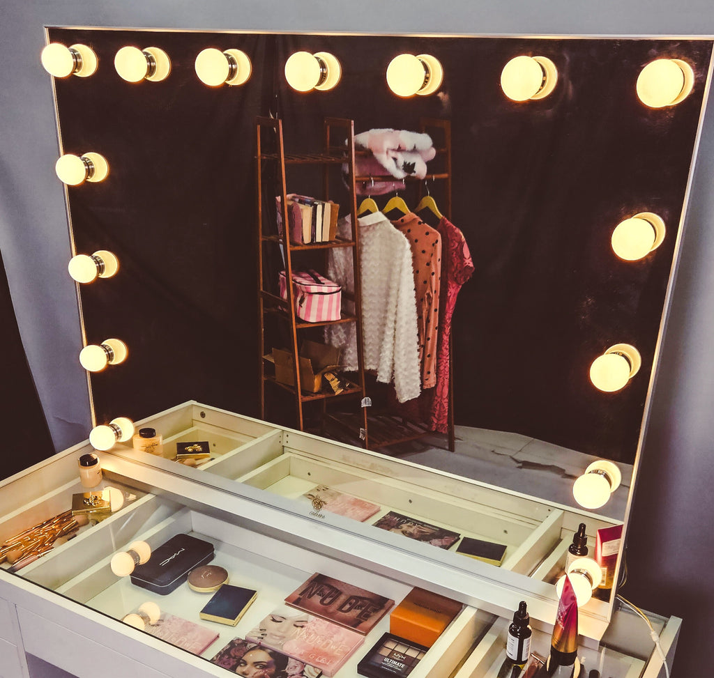 The Makeup Enchantress Mirror | Makeup Mirror with Lights