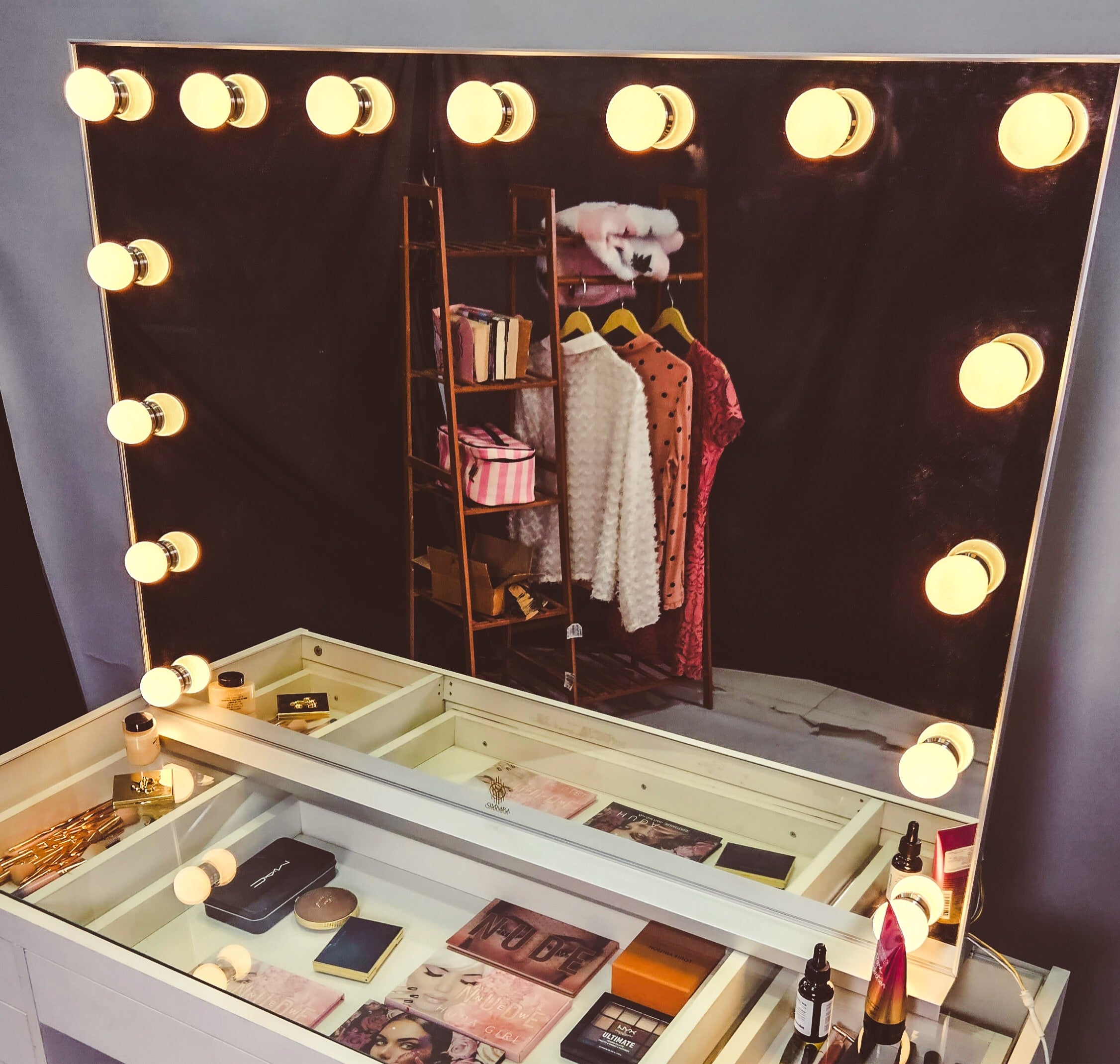 The Makeup Enchantress Mirror | Makeup Mirror with Lights