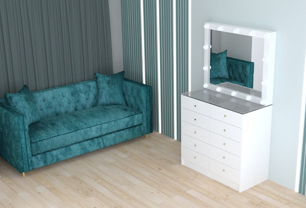 THE MAKEUP BOAT | MAKEUP VANITY WITH LED LIGHTS - Omaara