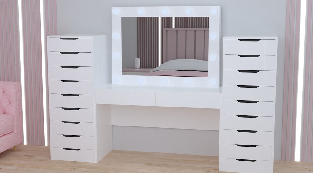 THE MAKEUP CASTLE | MAKEUP VANITY WITH LED LIGHTS - Omaara