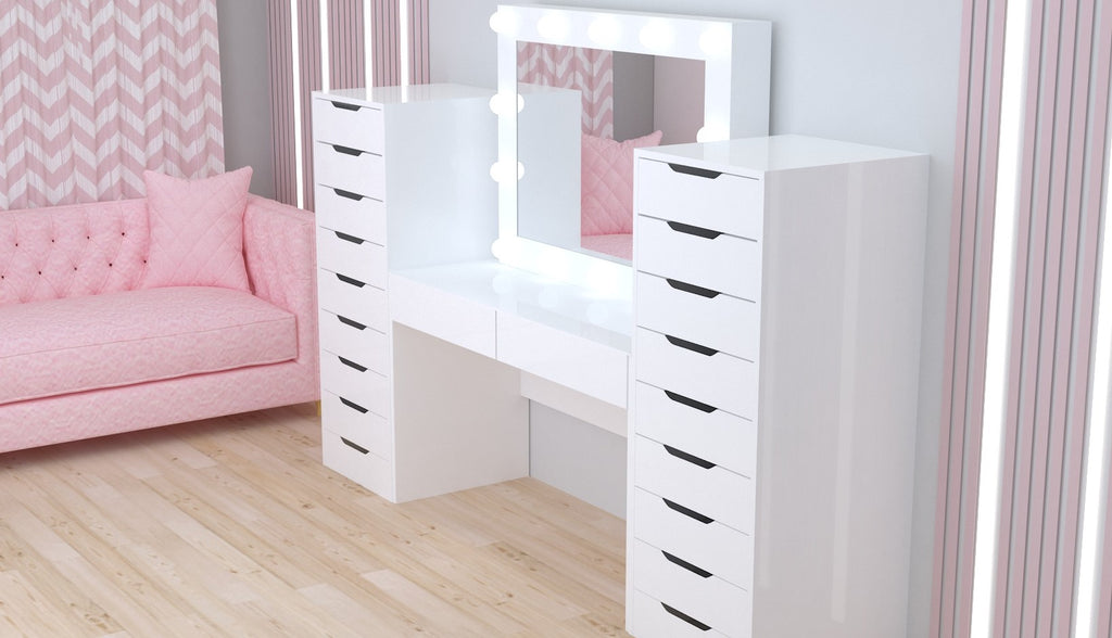 THE MAKEUP CASTLE | MAKEUP VANITY WITH LED LIGHTS - Omaara