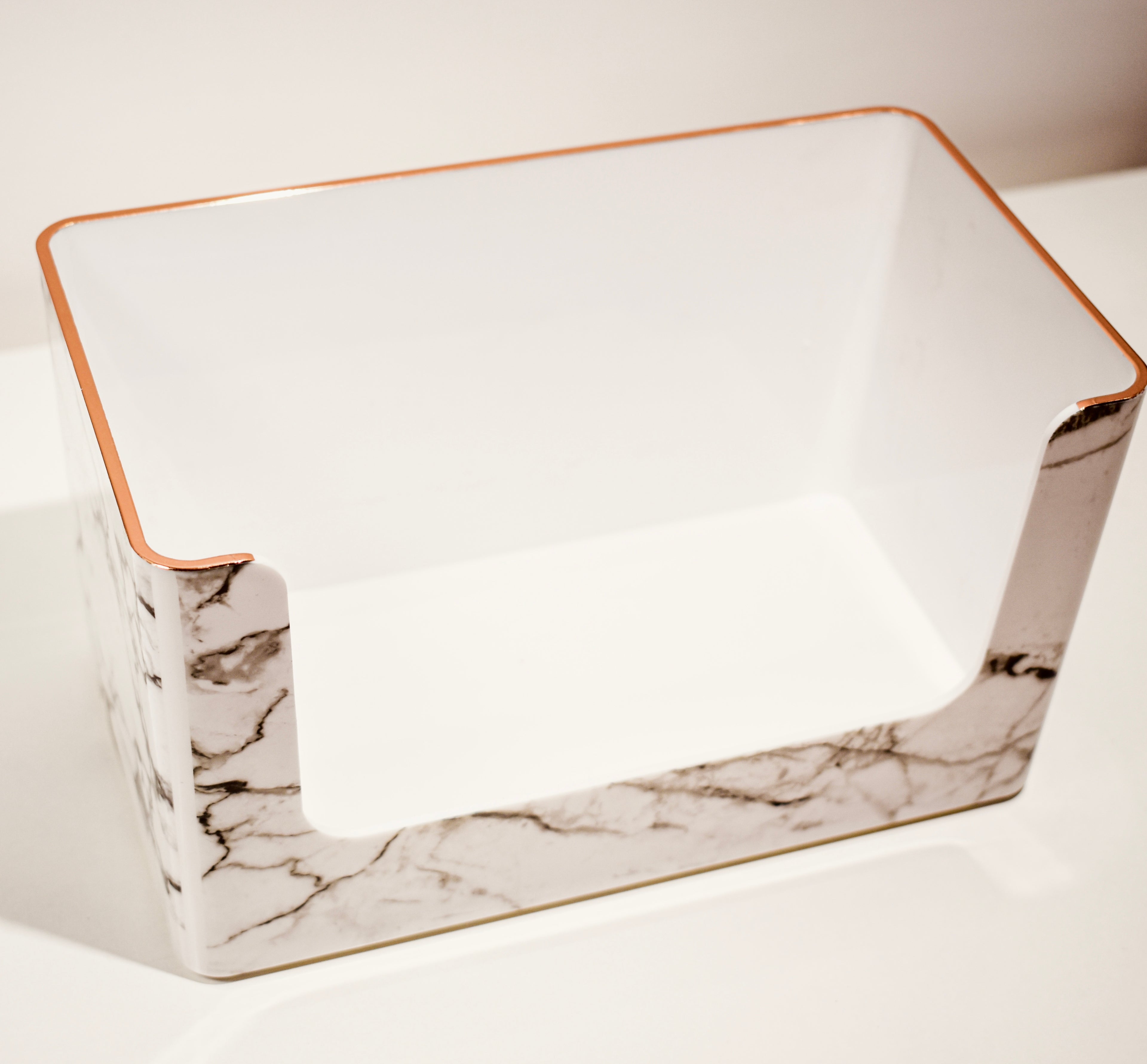 MARBLE SKIN CITY | MAKEUP ORGANISER - Omaara