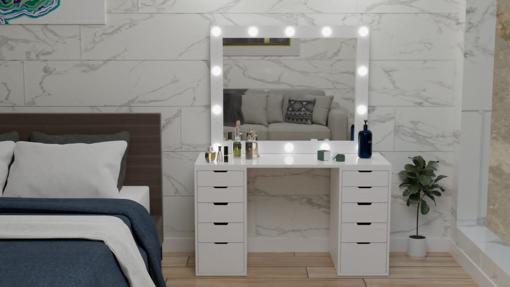THE MAKEUP UNICORN | MAKEUP VANITY WITH LED LIGHTS - Omaara