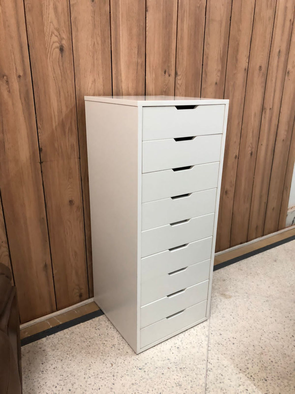 THE MAKEUP VAULT - Omaara