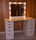 THE MAKEUP GODDESS | MAKEUP VANITY WITH LED LIGHTS - Omaara