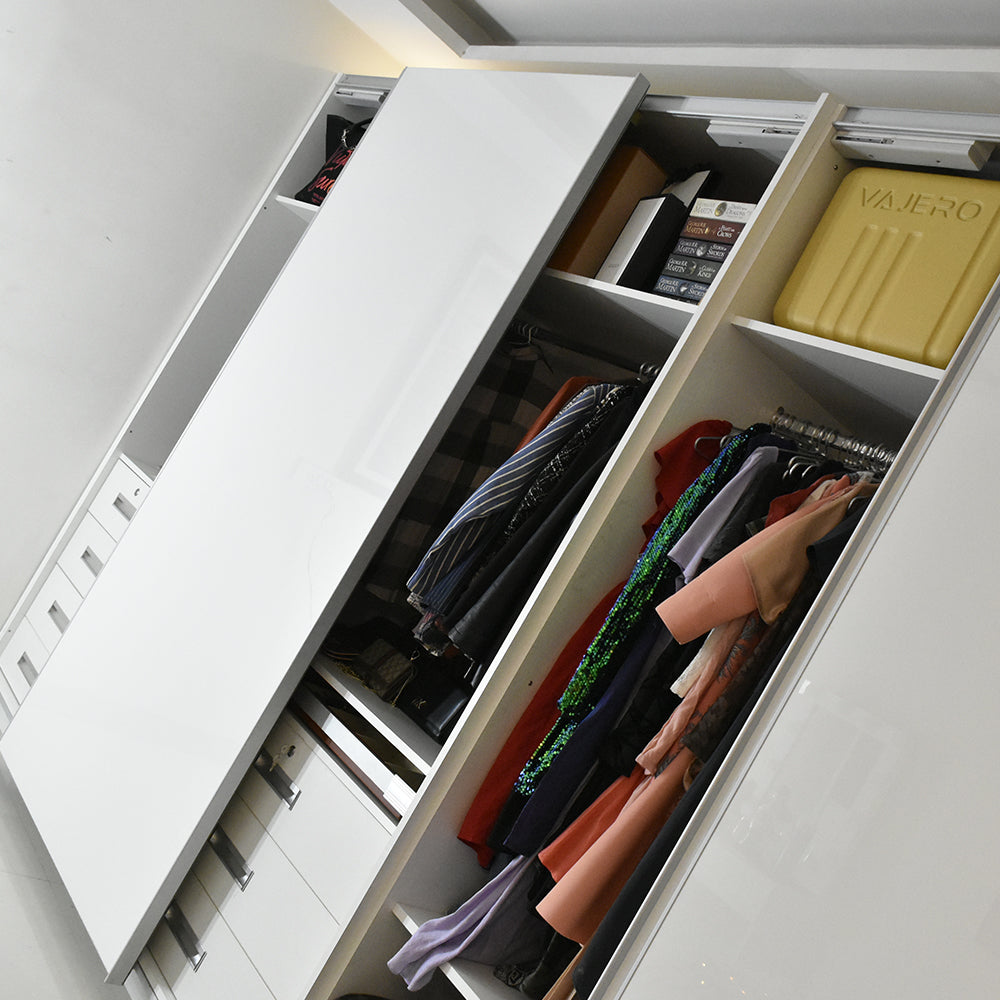 THE HILLS CLOSET | WARDROBE - Omaara