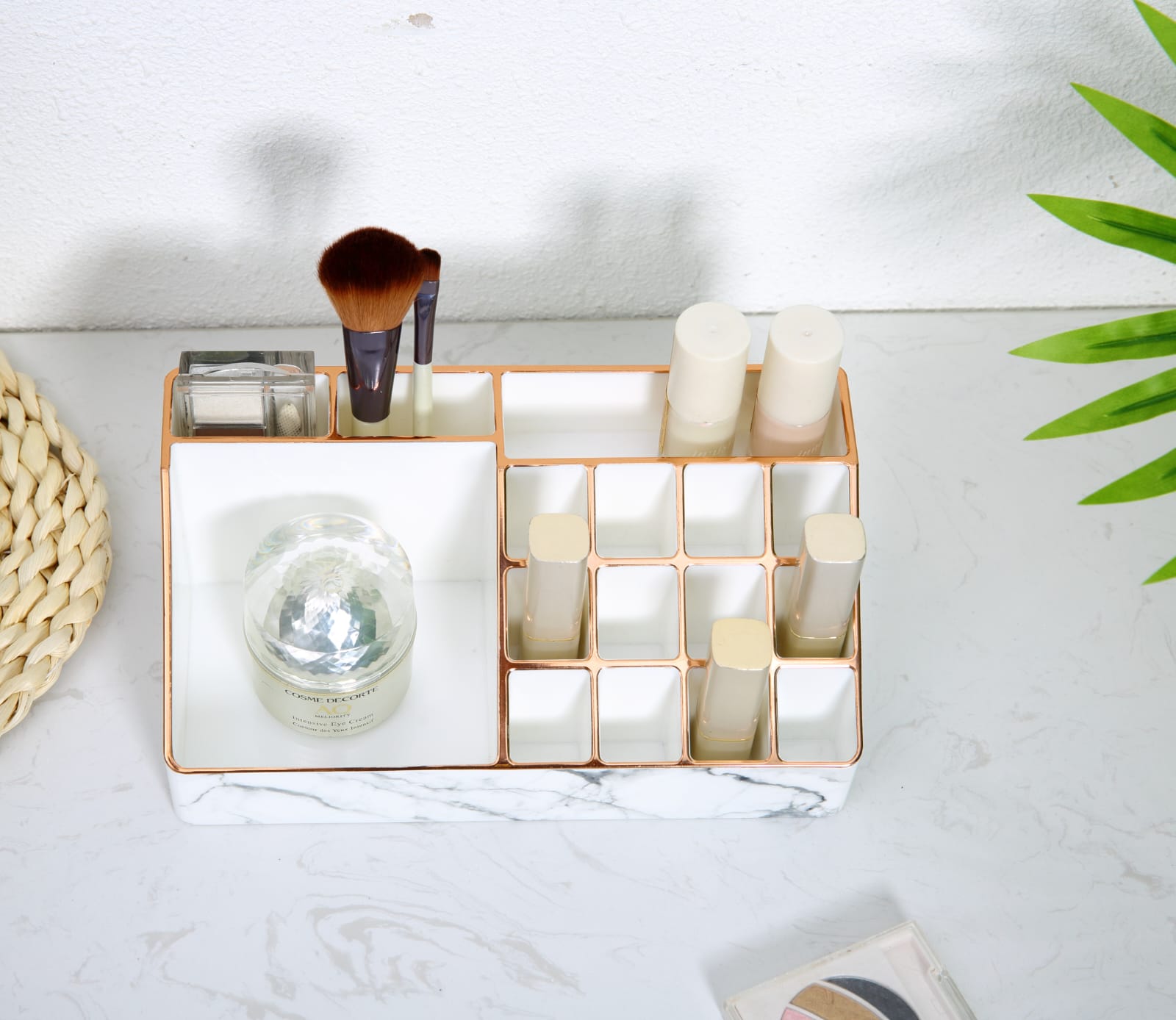 MARBLE MAKEUP TOWN | MAKEUP ORGANISER - Omaara