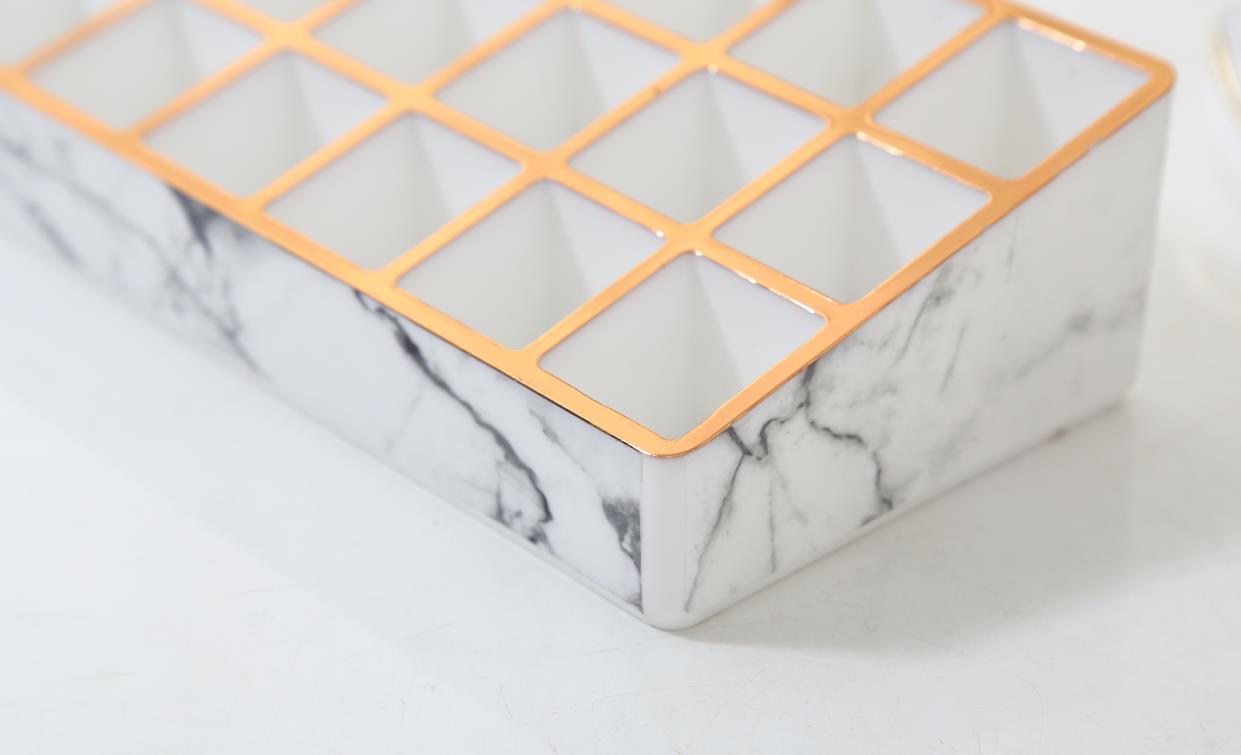 MARBLE LIP CITY | MAKEUP ORGANISER - Omaara
