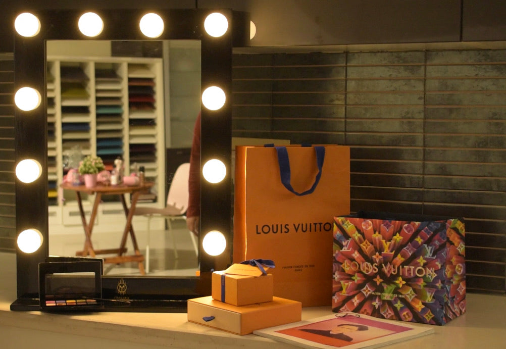 THE MAKEUP NINJA | HOLLYWOOD MIRROR WITH LED LIGHTS - Omaara