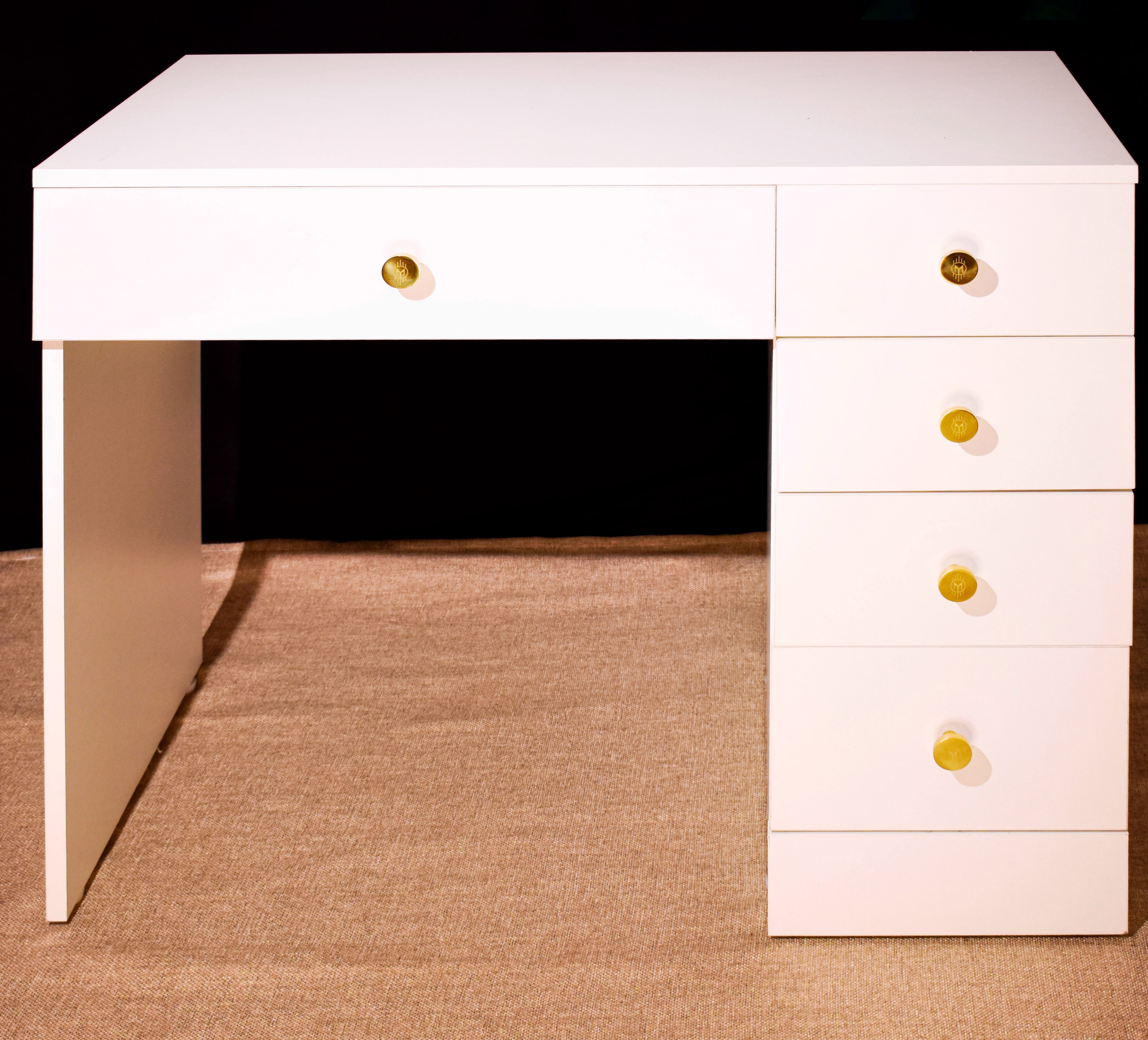 THE JUNKIE TABLE - Omaara